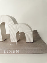 Load image into Gallery viewer, U candle holder
