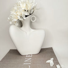 Load image into Gallery viewer, Woman Vase
