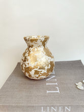 Load image into Gallery viewer, Gold Leaf Vase
