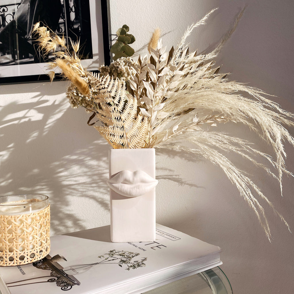 Lip Vase