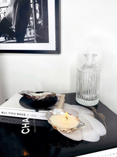 Load image into Gallery viewer, Silver Tip Oyster Shell Candles
