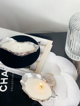 Load image into Gallery viewer, Silver Tip Oyster Shell Candles
